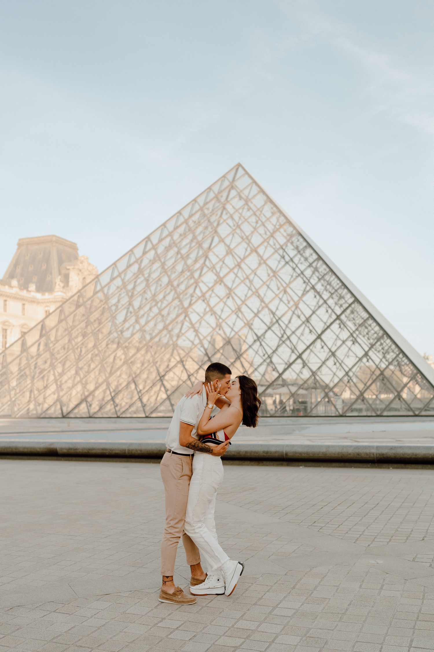 Couples Photos at the Louvre Pyramid