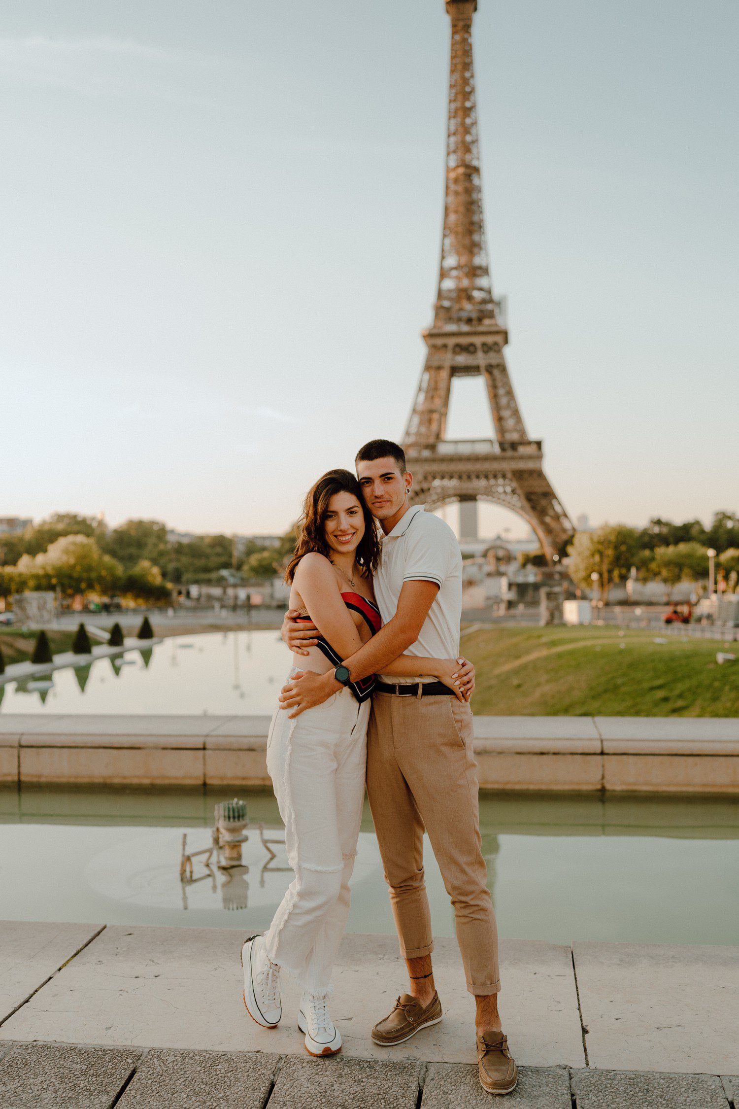 Couple Photos in front of the Eiffel Tower 