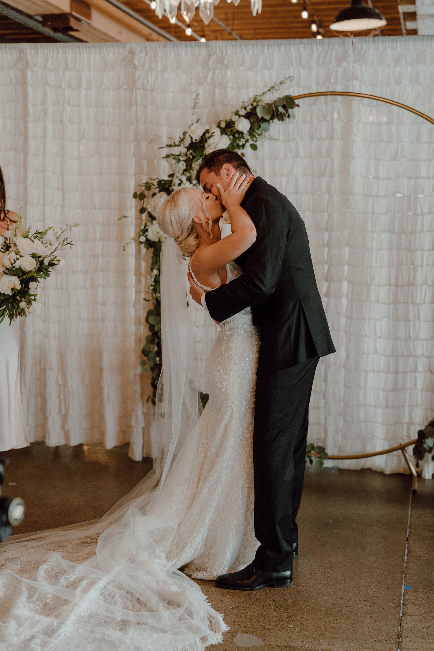 Downtown Grand Rapids Wedding at The Cheney Place
