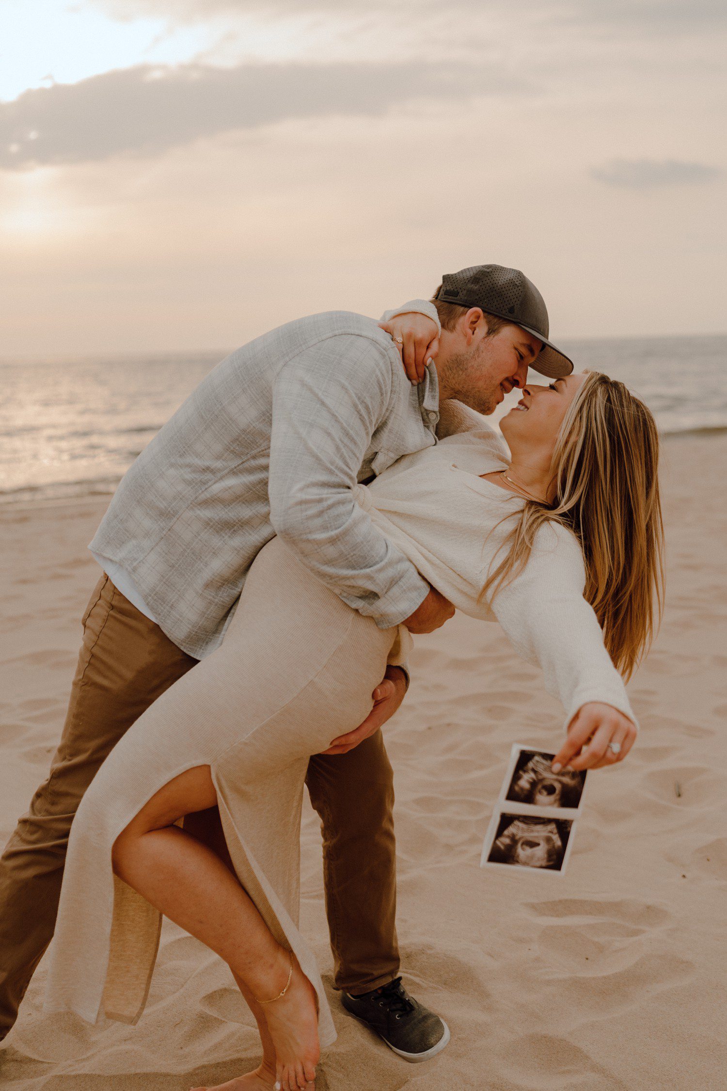 Lake Michigan Pregnancy announcement photos with sonogram