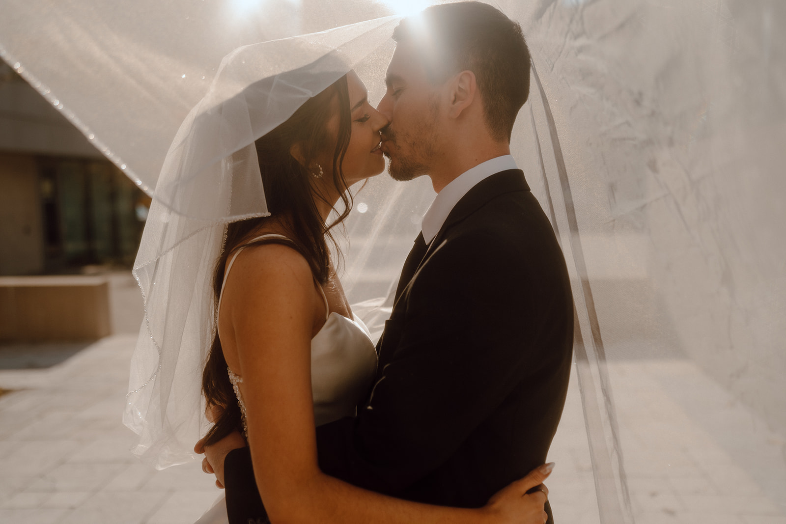 couple kissing during their elopement photoshoot