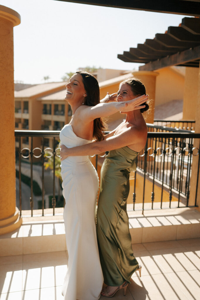 funny picture of the bride and her bridesmaid