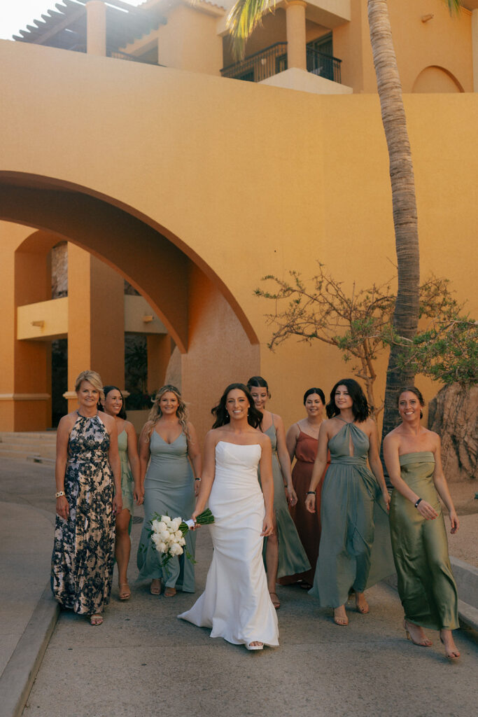 picture of the bride and her friends