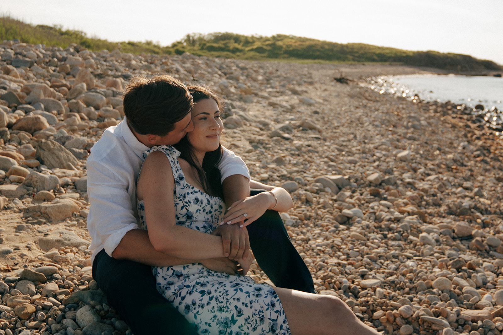 couple hugging during their engagement photoshoot