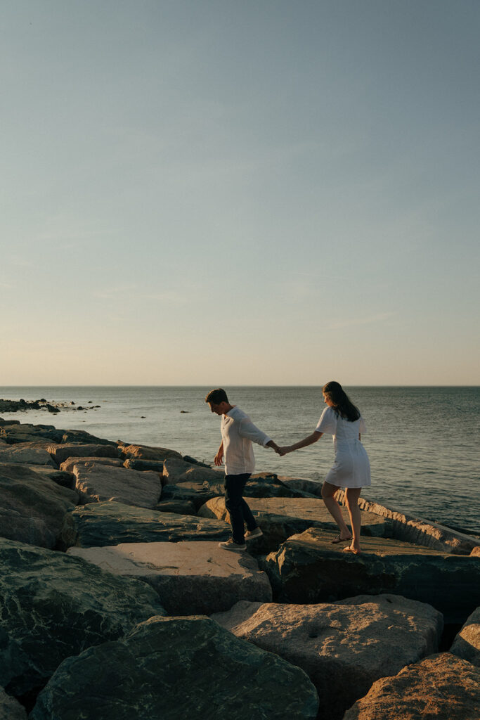 couple walking around Montauk Point Lighthouse