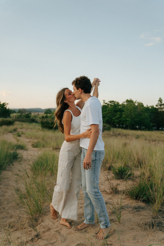 couple kissing during their photoshoot