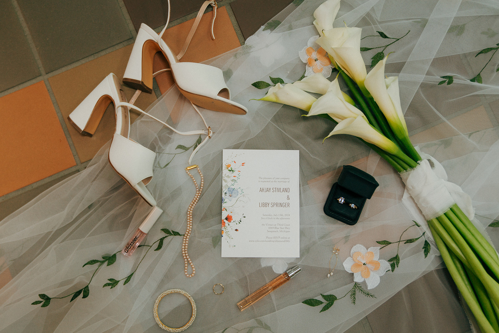 summer wedding details