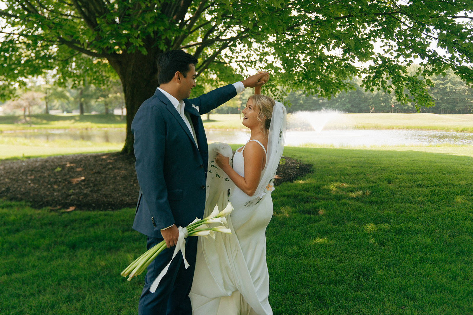 Colorful Summer Wedding at Third Coast Community Church, MI