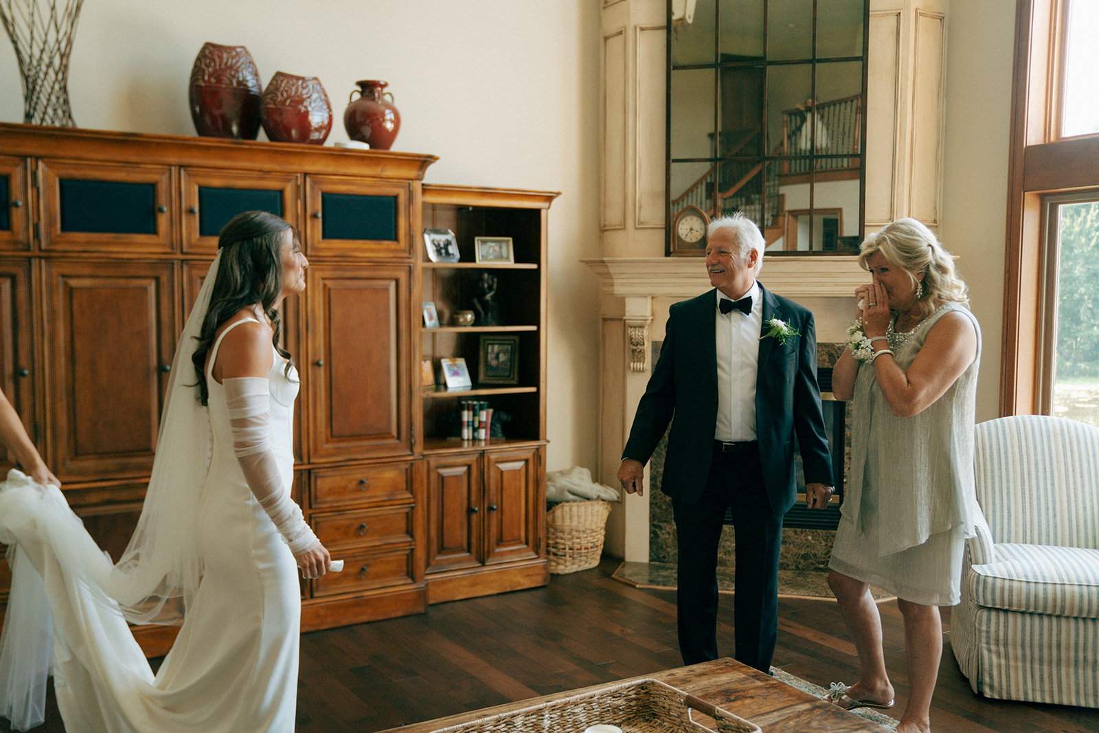 bride first look with her parents