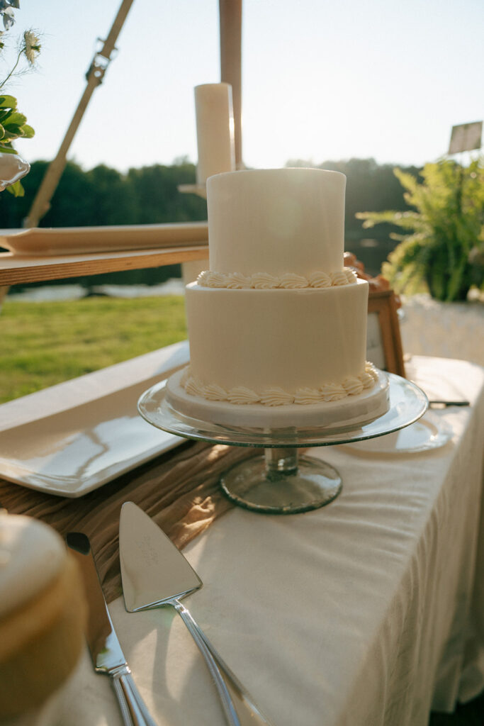 beautiful wedding cake