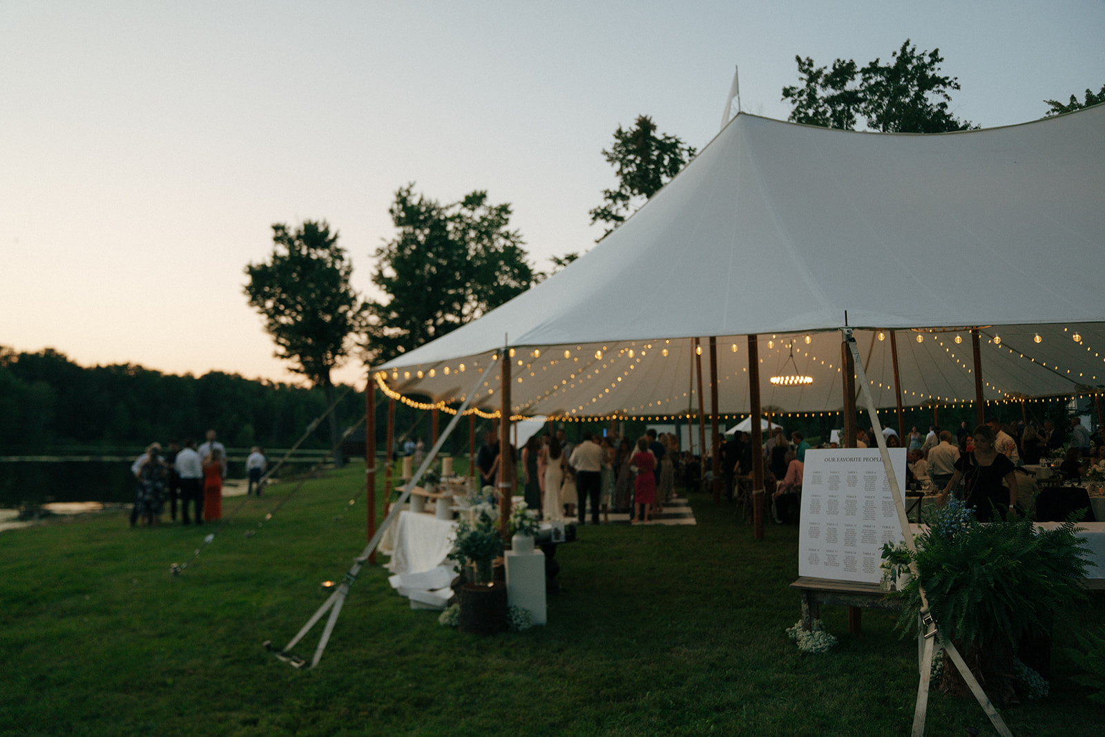 fun backyard wedding