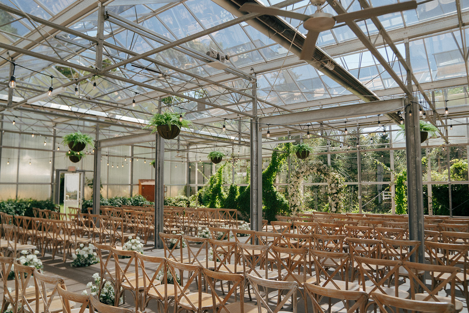 stunning timeless wedding ceremony decor