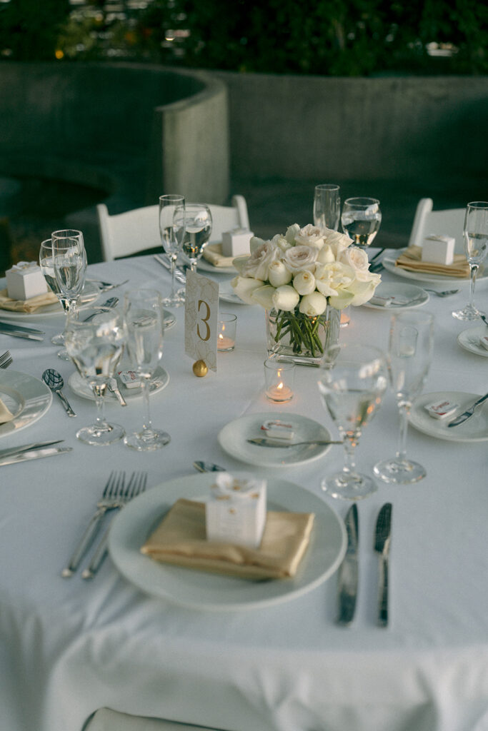 stunning and elegant table center pieces