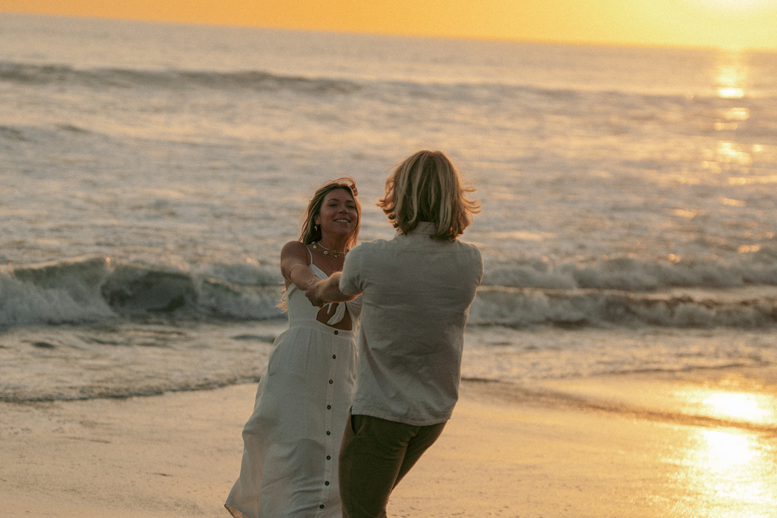 This Onofre Beach Couple Session Is Giving Effortless West Coast Love Story
