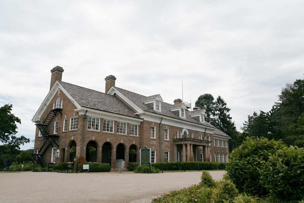 stunning wedding venue in michigan