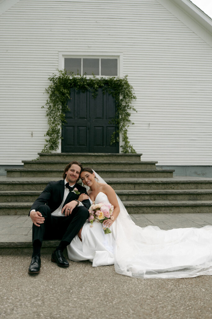 Why a Felt Mansion Wedding Is the Perfect Mix of History, Luxury & Lakeshore Beauty
