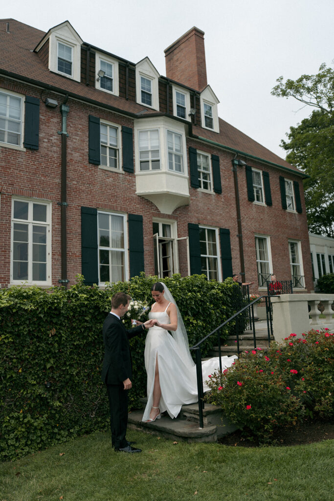 Stunning picture of the bride and groom