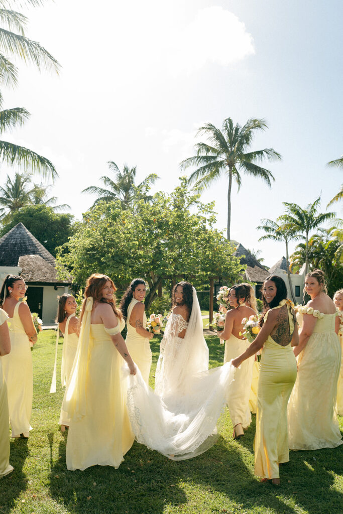 cute portrait of the bride and her bridesmaids