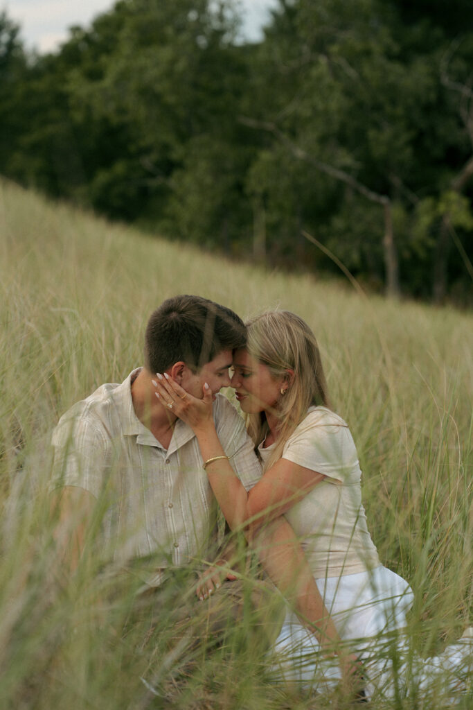 couple hugging during their beach photoshoot