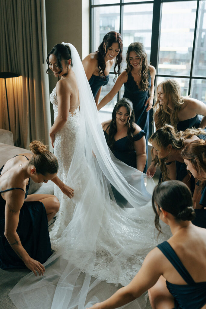 bride and her bridesmaids before heading to the ceremony